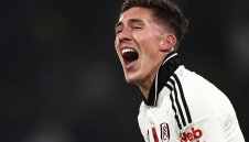 Фулъм обърна Брентфод в добавеното време след драма