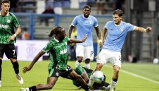 Сасуоло шамароса Лацио в Италия