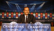 Алегри: Барса може да се победи само в един мач