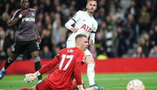 Нова победа за Тотнъм! Сон и Мадисън наказаха Фулъм