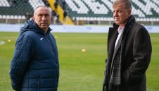 Дилема мъчи Левски