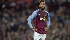 Юве се разбра с халф на Астън Вила