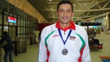 Ники Желязков пое националния на Македония