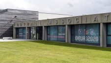 УЕФА иска задължителни ваксини за футболистите на Евро 2020?