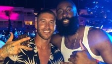 Рамос купонясва с Брадата в Ибиса