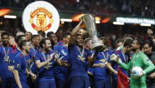 Официално: "Най-добрият десен бек в света" преподписа с Ман Юнайтед