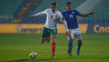 Бивш капитан на ЦСКА с жълт картон в Полша