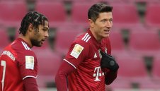 Левандовски напряга Байерн с "вратичка към Мадрид"