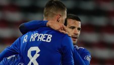 Краев отново титуляр за Левски