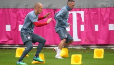 "Старчетата" Рибери и Робен аут за Байерн срещу Байер