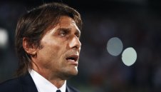 В Италия: Конте си отива