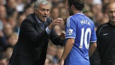 Eвертън спасява Мата от Жозе