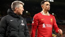 Лоши новини за Ливърпул. Малко е вероятно Трент да бъде готов за неделя