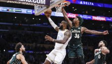 Луда класика! Лейкърс и Бостън изиграха невероятен мач