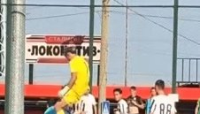 Приключва ли с футбола? БФС официално наказа тежко вратаря-каратист