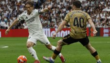 Реал Мадрид удари Реал Сосиедад в прощалния мач на две легенди