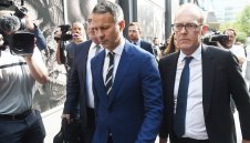 Оправдаха Райън Гигс по обвиненията за домашно насилие