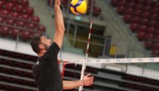 Цецо Соколов ще продължи да води Динамо Москва към титлите