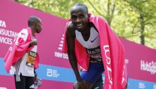 Джейкъб Киплимо спечели Маратона на Чикаго