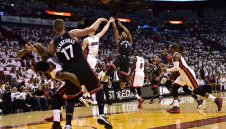 Торонто дръпна 2-1 след победа в Маями