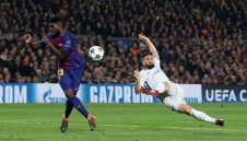 В Каталуния: Юмтити се отдалечава от Барса