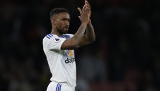 Борнемут с трансферен удар, прилапа Джърмейн Дефоу