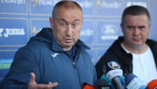 Мъри Стоилов със здраво конско в Левски