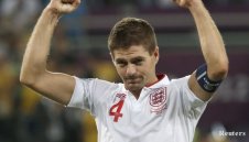 Капитанската лента дава извънредни сили на Стивън Джерард