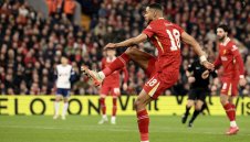 Сладко-кисела новина за Ливърпул