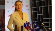 Путин скри спътничката си в швейцарска хижа + СНИМКИ