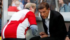 Уест Хям спешно търси халф