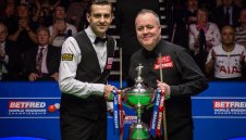 Селби изостава със 7-10, но ремонтира сесията + ВИДЕО