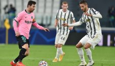 Фен на Интер обвини Паратичи, че още работи за Юве