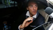 Манчини се навил да води адзурите