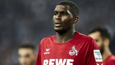 Модест се даде на китайските пачки