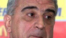 Шефът на съдиите яхна &ldquo;Ямаха&rdquo;