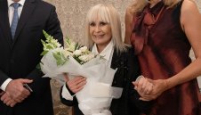 Лили Иванова: Честита титла на любимия Левски! + СНИМКА