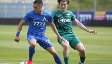 Левски тресна с 3:1 Витоша пред погледа на Наско Сираков