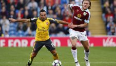 Арсенал изгуби титуляр до края на годината 