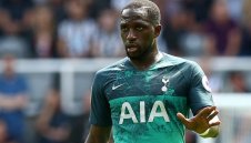 Халф на Тотнъм отърва наказание