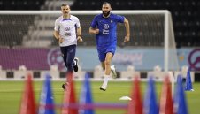 Бензема се връща в националния, ако Зизу смени Дешан