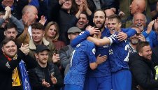 Челси удари Уотфорд за едно полувреме с 3:0 и излезе трети
