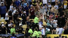 Има пострадали след мелето на „Маракана“