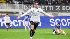 Нов шок за Интер! Малдини окрили Специя за исторически триумф