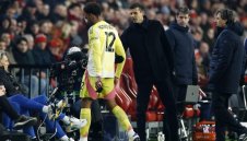 Юве бие шута на Мота