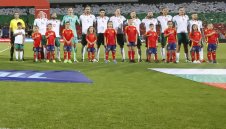 България се превръща във футболно джудже