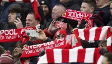 Разпад и арести: Полицията в Ливърпул се развихри