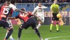 Край на миникризата! Милан мина с лекота през Дженоа на Шева