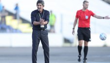 Костов каза какво става с Пламен Андреев и добави: Печелим трудно на "Герена"