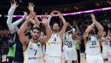 Реал не прости отново на Олимпиакос и ще търси 12-а титла в Евролигата